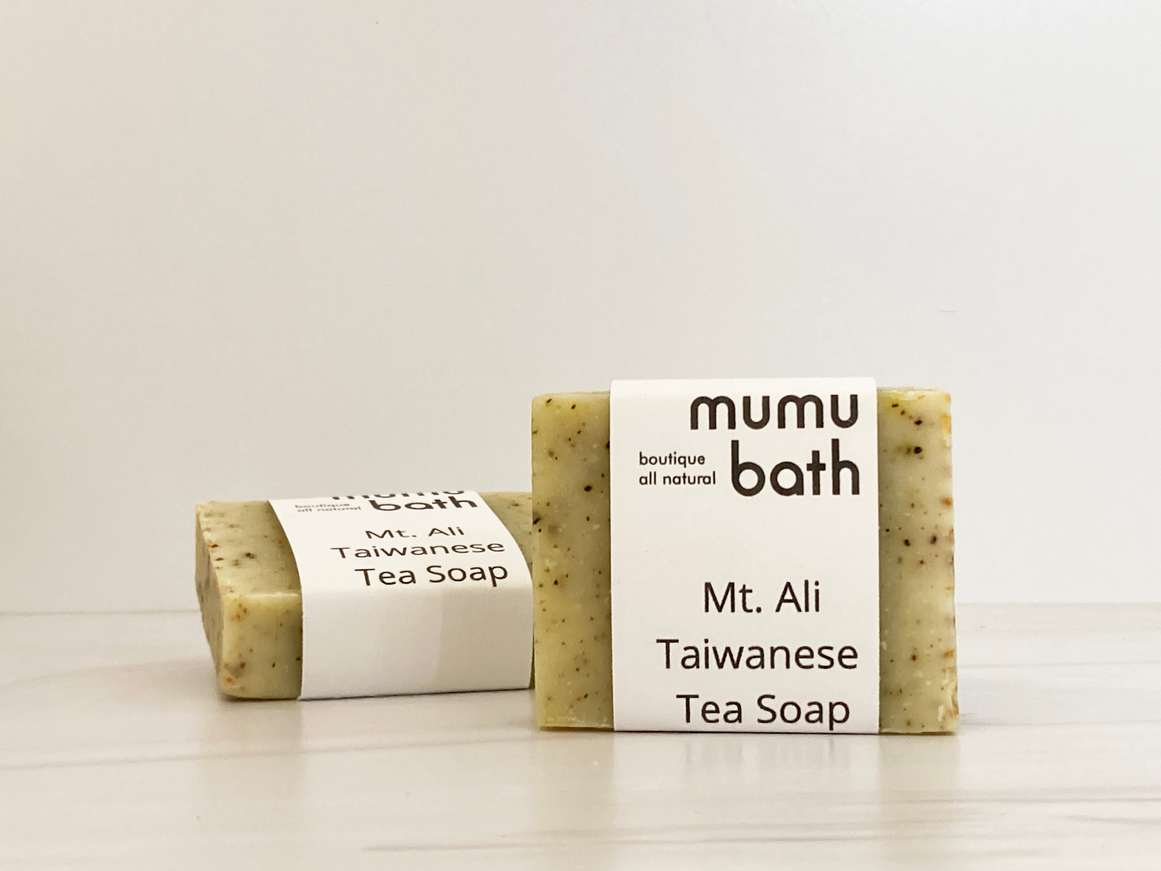 Experience the skin-nourishing benefits of Mt. Ali Taiwanese Tea Soap, made with all-natural ingredients sourced from the world-famous Mt. Ali tea region in Taiwan. This soap is rich in antioxidants, protects your skin, and contains vitamins for a healthy glow.
