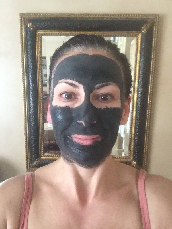 Organic Dead Sea Mud Mask with Bentonite Clay – Exfoliate & Rejuvenate