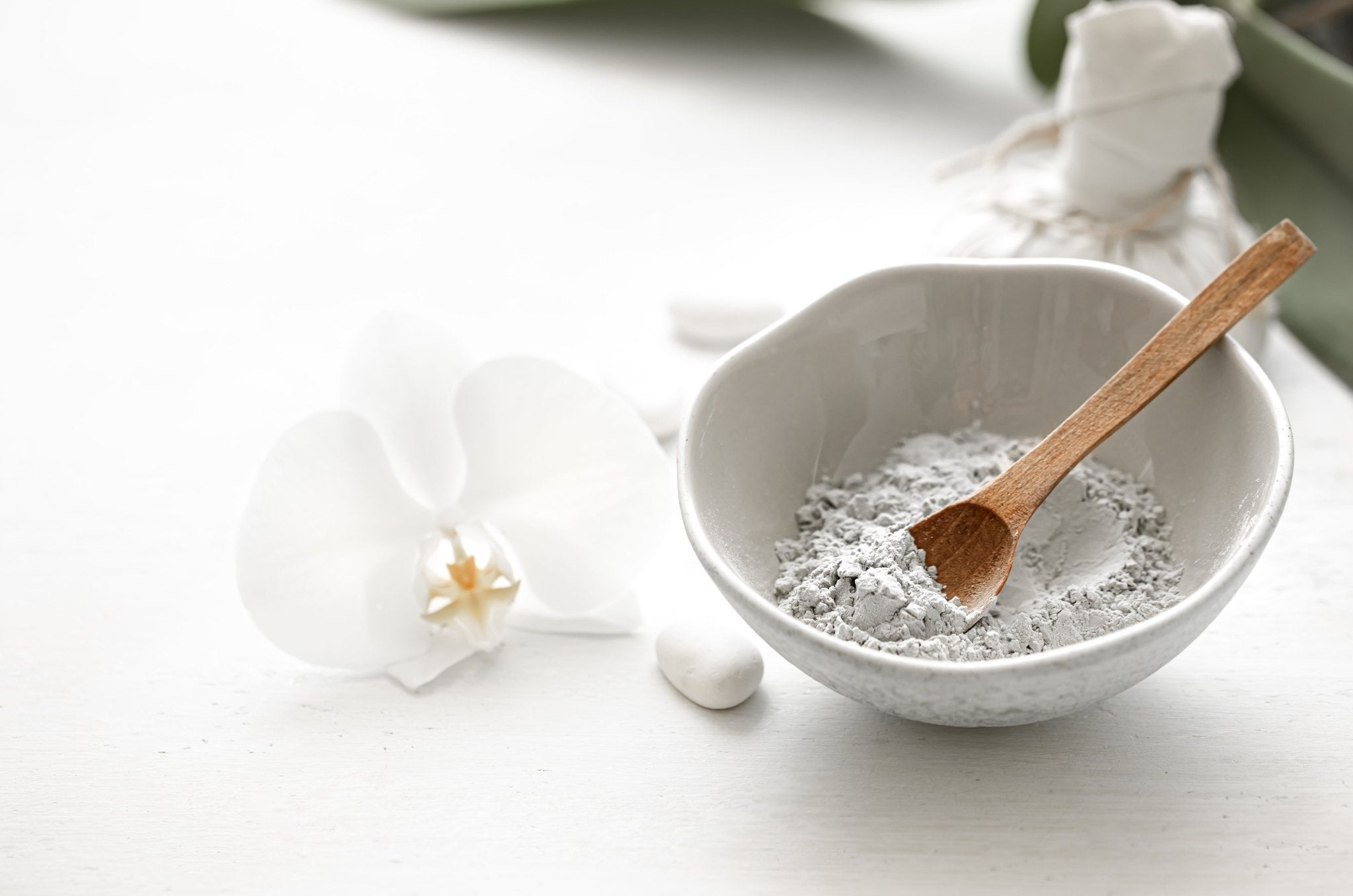 Organic Dead Sea Mud Mask with Bentonite Clay – Exfoliate & Rejuvenate