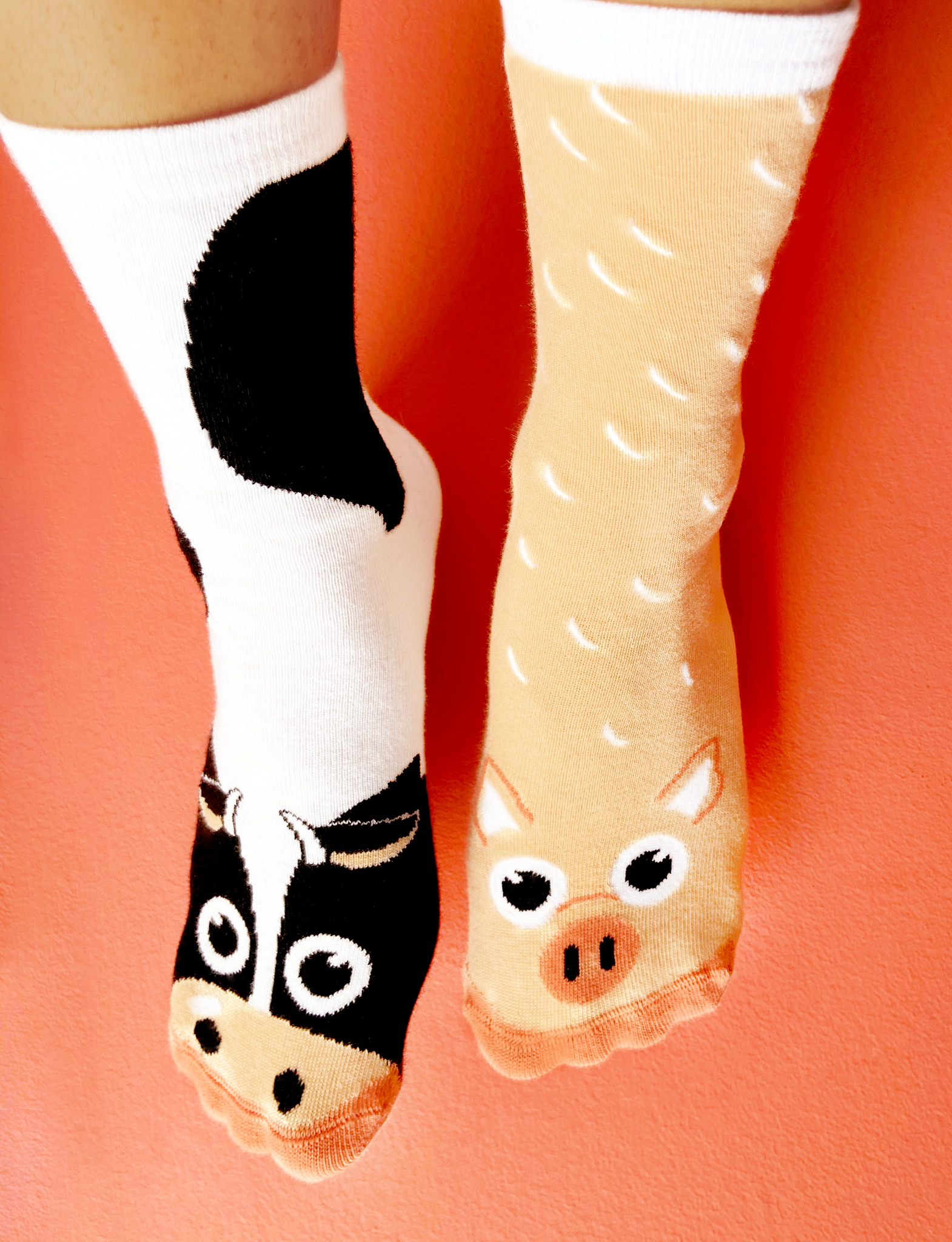 ADULT COW & PIG SOCKS