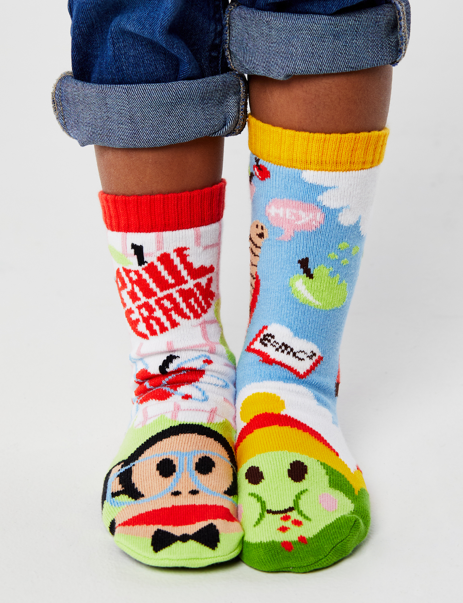 KIDS JULIUS & SAM NO SLIP SOCKS