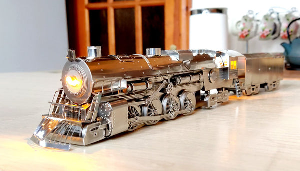 POLAR STEEL Mechanical Steam Train Model Building Kit