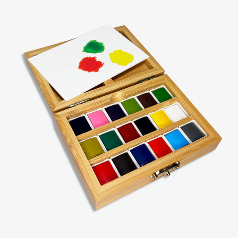 Elseware unplug watercolor set in bamboo case with brush set, close-up product view on white background