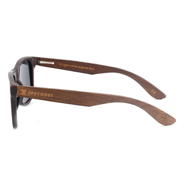 Woodgrain Mozz wooden sunglasses natural walnut grain frame detail close-up