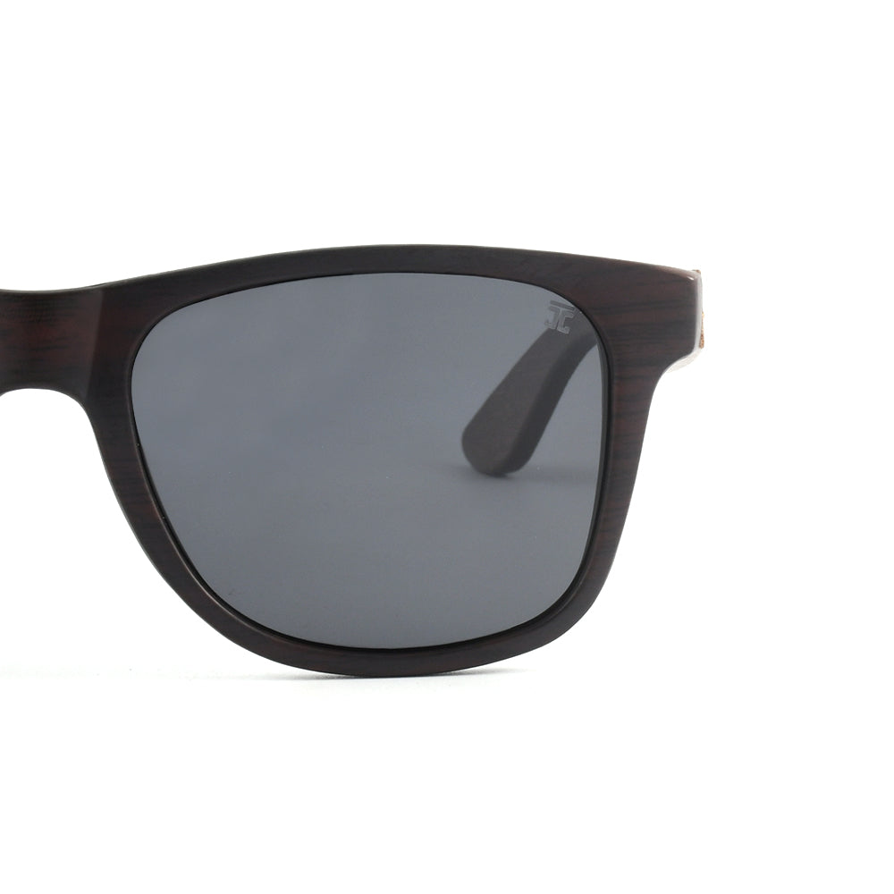 Joycoast Woodgrain Mozz unisex wooden sunglasses lifestyle shot