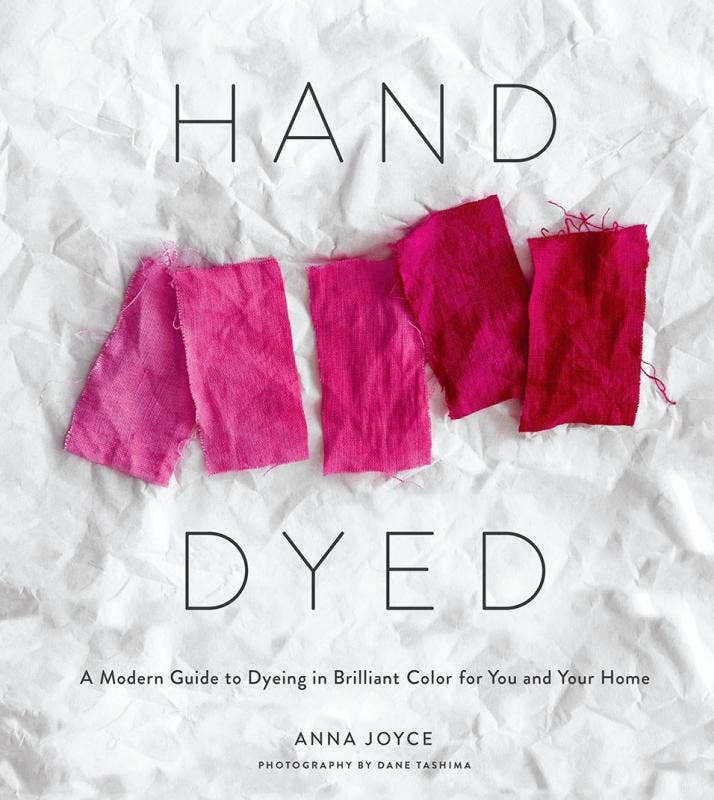 Hand Dyed: A Modern Guide to Dyeing in Brilliant Color Unleash your creativity and transform your wardrobe and home with vibrant hand-dyed textiles. 🎨🧵  Embrace the Art of Hand Dyeing:
