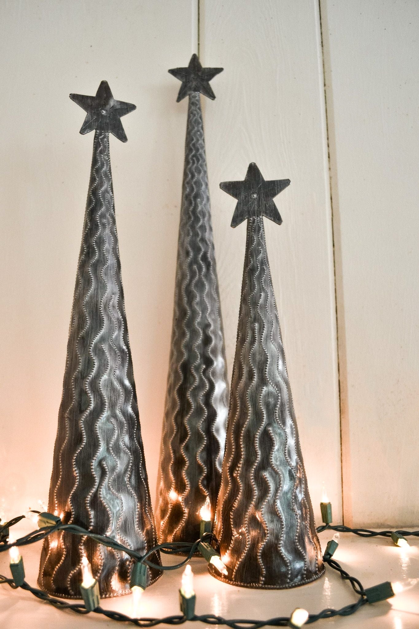 Handcrafted Recycled Steel Standing Tree - A statement piece that adds a touch of nature-inspired elegance to your living space.
