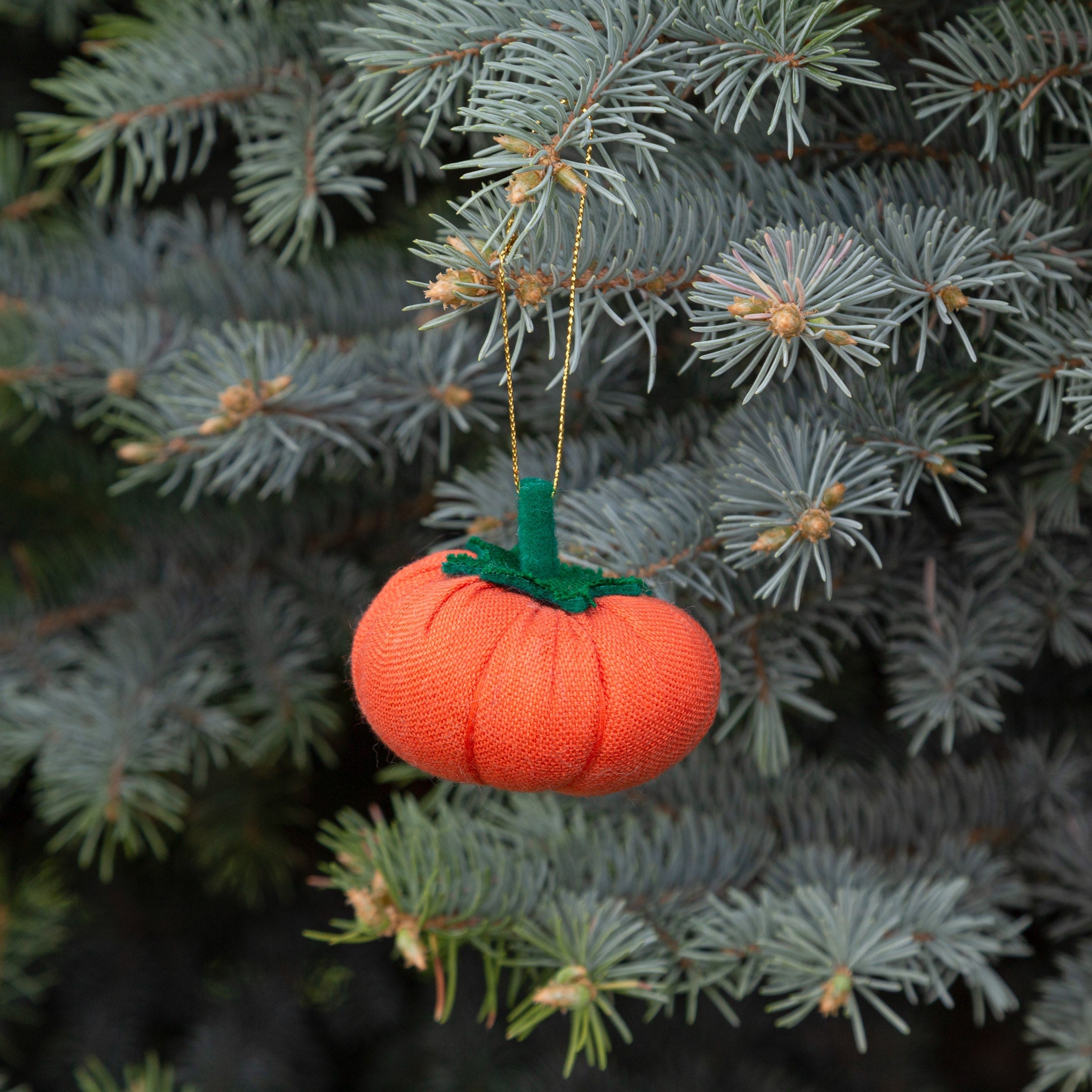 Delightful Handcrafted Fair Trade Organic Cloth Pumpkin Ornament: A Touch of Autumn Charm for Your Home**