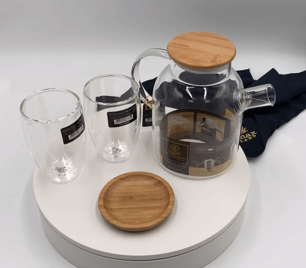 Luxurious Asian Tea Ritual at Home: 4-Piece Thermo Glass Set with Bamboo Tray (Double-Walled)