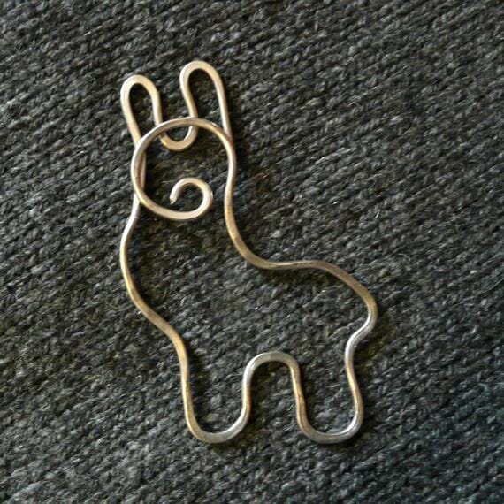 Charm & Secure: Adorable Handcrafted Alpaca Shawl Pin (Copper, Bronze, Nickel)