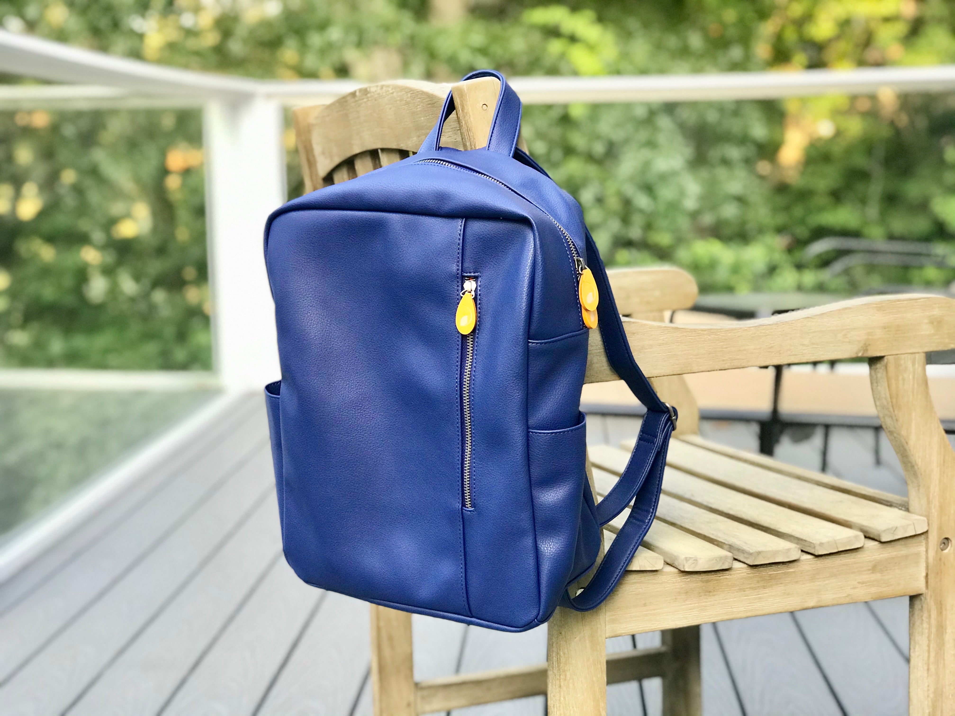 Chic vegan backpack! Lenox goes from office to weekend (spacious, pockets, fits 13