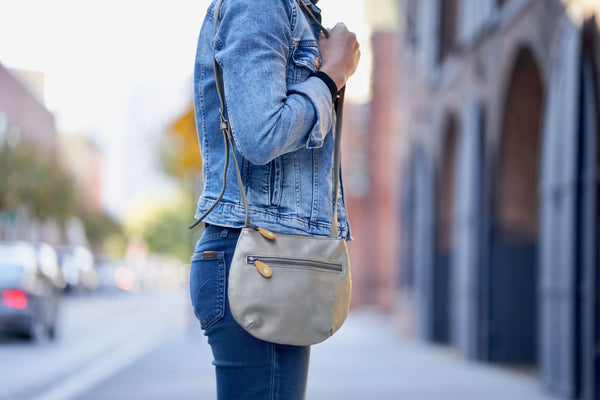 Willoughby: Eco-Chic Crossbody (Spacious, Vegan Leather, 5 Colors, Adjustable, Everyday Bag)